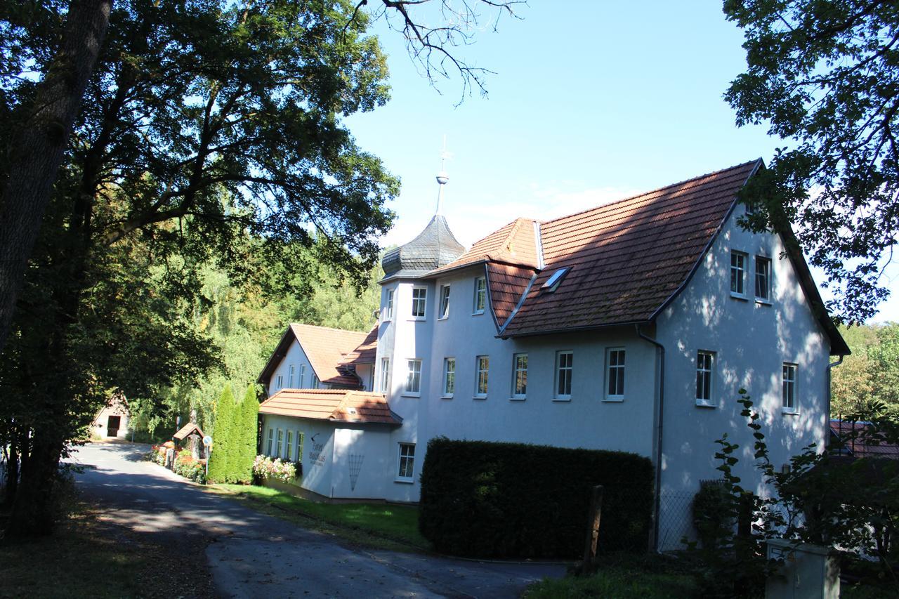 Hotel Waldhaus Romhild Extérieur photo