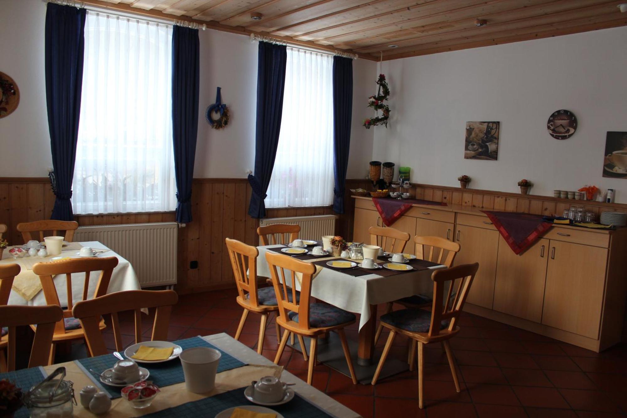 Hotel Waldhaus Romhild Extérieur photo